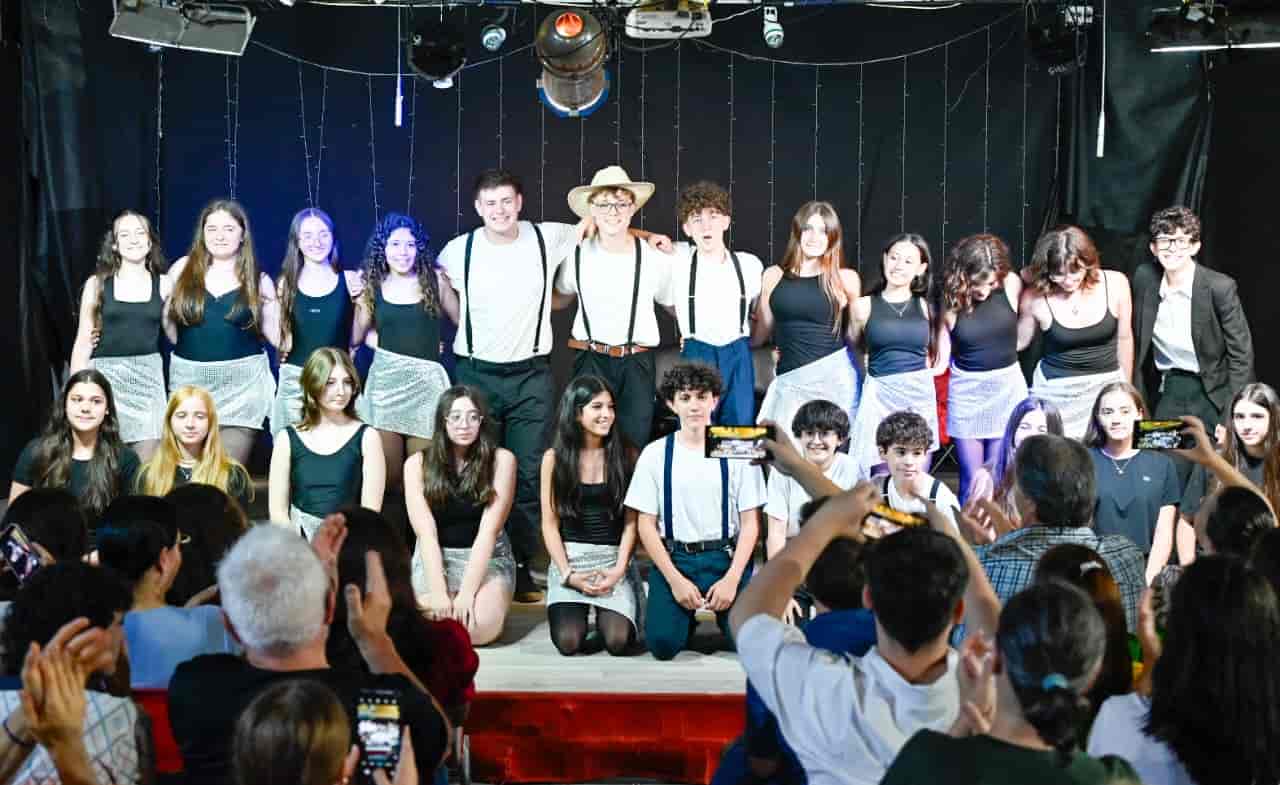 Mi grupo de teatro en el escenario